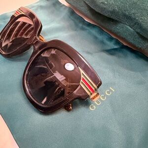 Gucci Black Sunglasses with Red-Green Stripe and Gold Accents